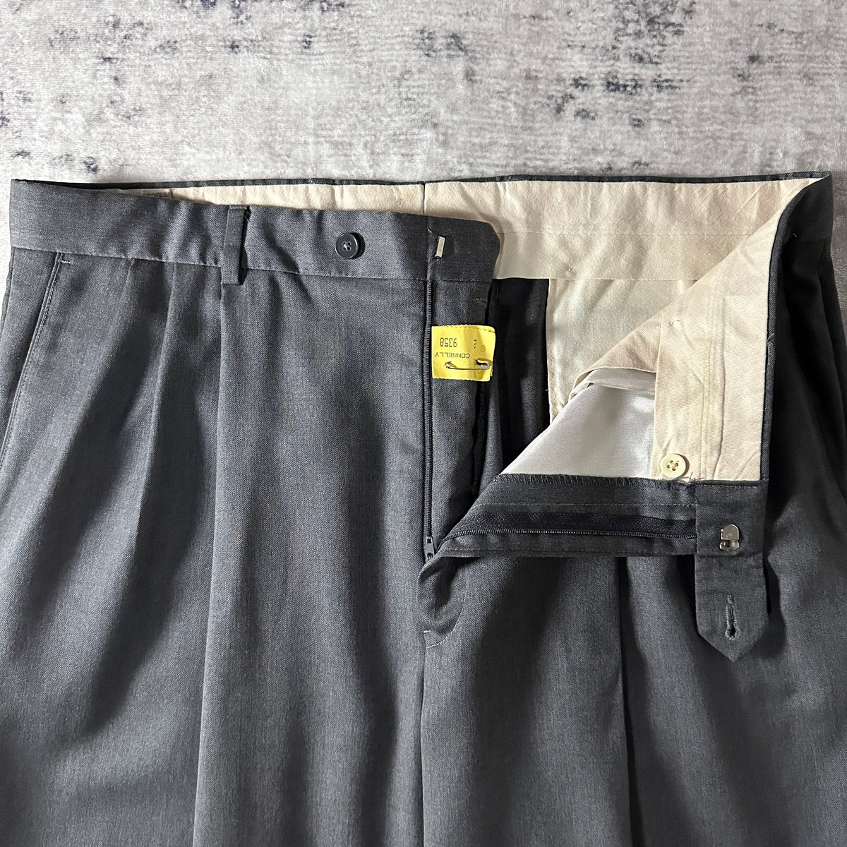 Monsieur by Givenchy Gray Pleated Trousers with Cuffs Size 38R